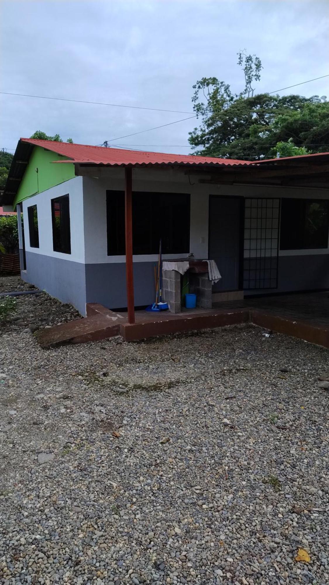 Cabinas Los Tucanes Cahuita Exterior foto