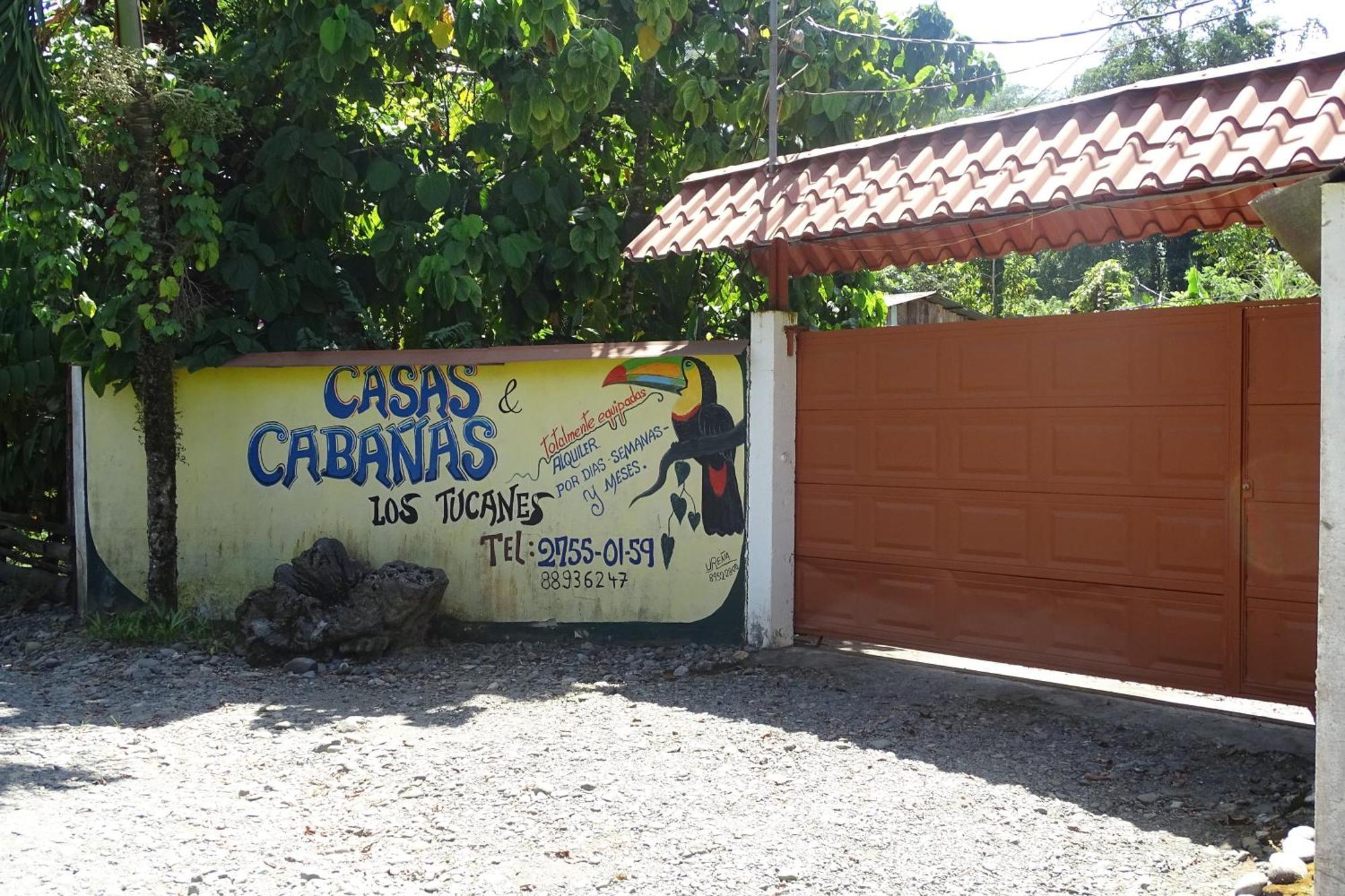Cabinas Los Tucanes Cahuita Exterior foto